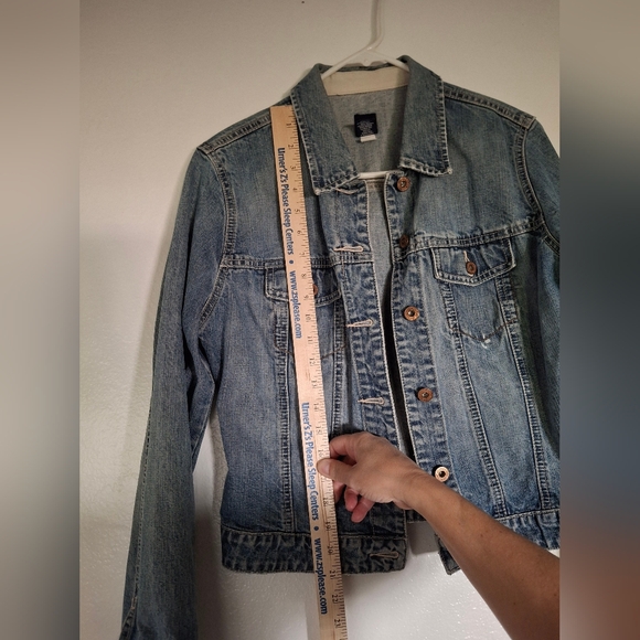 Gap Jean Jacket - Picture 3 of 7